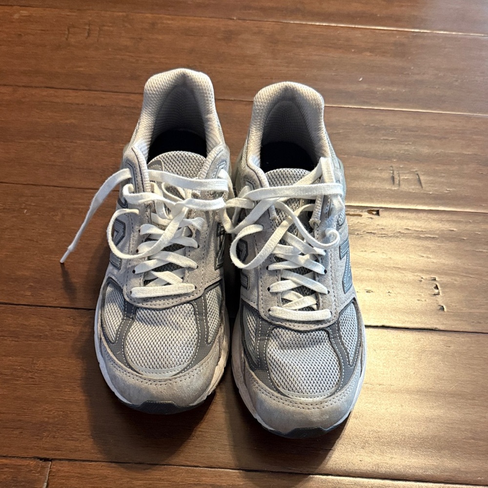 New Balance 990 Running Shoe